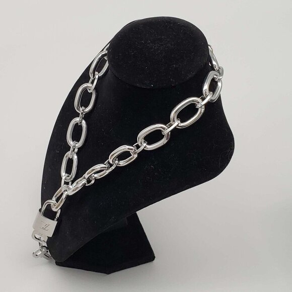 100% Auth Louis Vuitton Lock & Key with Unbranded Silver Plated Chain Necklace - Picture 9 of 12